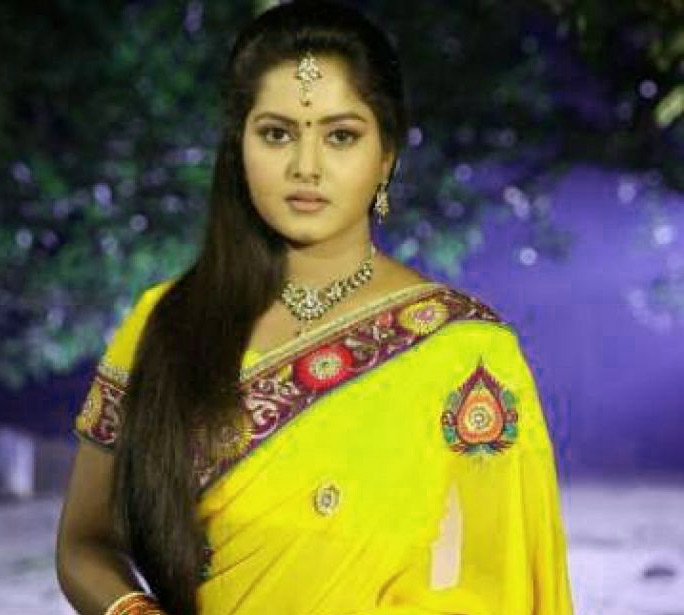 Beautiful Bhojpuri Actress Images Wallpaper free 